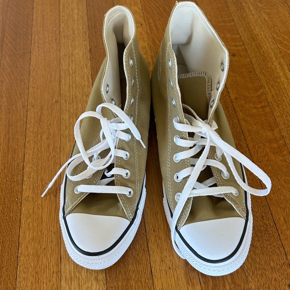 Brand new Converse Chuck Taylor All Star High Top Sneakers - Picture 5 of 7